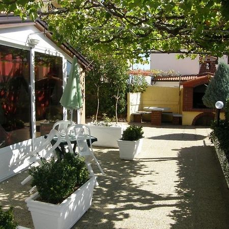 Akvarij - One Bedroom Baška Exterior foto